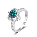 Herzring aus S925 Sterlingsilber mit einem runden 1-Karat-Moissanit-Stein - HK Größe 9 / Regenbogen