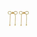 Orecchini a fiocco dorati con lunghe nappe in metallo e perline in stile minimalista - Oro