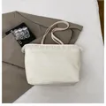 Borsa tote in tela beige con bordo in pizzo e stampa EVEA GLOW per donna chic - Bianco