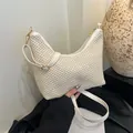 Chicke cremeweiße geflochtene Umhängetasche mit einzigartigem Katzenohr-Design - Weiß