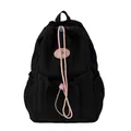 Mochila negra casual con cordón rosa y hebillas púrpuras ajustables sobre fondo blanco limpio - Negro