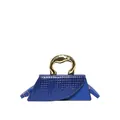 Sac à main bleu roi gaufré crocodile avec poignée en métal doré et base incurvée élégante - Bleu