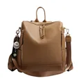 Brauner Lederrucksack Damen mit verstellbaren Trägern und dekorativem Smiley-Anhänger - Khaki Mit Anhänger