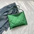 Borsa a tracolla trapuntata verde minimalista con cinturino sottile in stile casual - Verde