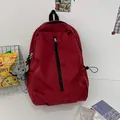 Dunkelroter Nylon Rucksack mit Tintenfisch-Anhänger und vertikalem Reißverschluss - Groß Ohne Anhänger / Rot