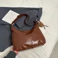 Brown minimalist hobo shoulder bag in glossy faux leather with cute bear charm - With Pendant / Brown