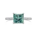 Prinses geslepen groene moissanite ring met zilveren band en zijdelingse stenen - Maat 5 / Teal