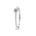 S925 sterling zilveren ring met moissanite vierklauwzetting en zijstenen in zilver - Maat 5 / Wit