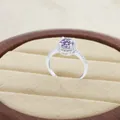 Lussuoso anello in argento S925 con moissanite viola da 1ct in confezione regalo - Argento-Pietra Viola Chiaro