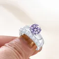 Luxe zilveren ringenset met 2,7 ct paarse moissaniet en pavé-gezette band - US 5 / Lichtpaars