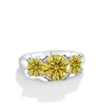 Anello in argento S925 con tre pietre di moissanite gialla rotonda a griffe classica - Giallo Oro