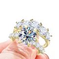 Luxe 7,8ct moissanite S925 zilveren ringset met ronde hoofdsteen in gouden afwerking - Maat 5 / Wit