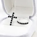 S925 sterling zilveren kruis ketting en ring set met ronde zwarte moissaniet - Zwart