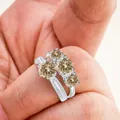 Anillo de plata 925 con moissanita champán y detalles de piedras brillantes engastadas - Champán