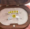 Schitterende 925 zilveren ringenset met gele moissaniet in een houten luxe geschenkdoos - Maat 5 / Ring Tweeledige Set / Goudgeel
