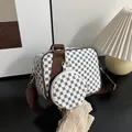 Set borsa a tracolla vintage con motivo a trifoglio bianco e ampia tracolla marrone - Bianco