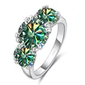 Eleganter S925 Silberring mit drei Steinen und farbenfrohen runden 5 Karat Moissaniten - 7 / Blaugrün