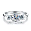Anello tre pietre in argento S925 con moissanite da 3 carati e incastonatura a quattro punte - 8 Cuori e Frecce Bianco