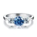 Anello in argento S925 con moissanite blu da 3 carati e pietre laterali in platino - Blu Zaffiro