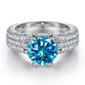 Luxe S925 zilveren ring met een 2ct blauwe zirkoon en een verfijnde pavé-zetting - Gletsjerblauw