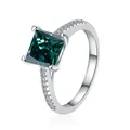 Bague en argent 925 avec moissanite vert émeraude taille princesse et serti à quatre griffes - Taille 5 / Vert malachite