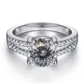 Bague classique en argent S925 avec moissanite ronde et anneau serti de deux rangées - Taille à 100 facettes