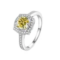 Anello in argento S925 con scintillante moissanite gialla taglio tondo e pietre halo - Giallo