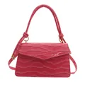 Sac bandoulière magenta à motif crocodile et poignée à nœud décoratif chic - rose vif