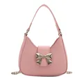 Borsa a mezzaluna rosa con fiocco d'argento e tracolla in catena metallica - Rosa