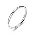 Minimalistischer Ring aus poliertem Edelstahl in Silberoptik mit Hochglanz-Finish - 2mm Silber / Größe 6