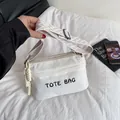 Bolso tote de pana crema con bordado negro y correa de hombro jacquard estampada - Blanco