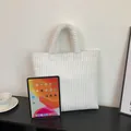 Bolso tote de pana blanca con cierre magnético y gran capacidad para mujeres - Blanco