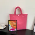 Bolso tote de pana rosa con textura acanalada, asa fruncida y cierre de botón - rosa intenso