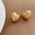 Orecchini a cuore vintage dorati con finitura martellata e stile minimalista francese - Oro Cerchi a Cuore