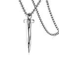 Collar de acero inoxidable pulido con colgante de clavo retorcido y cadena de caja - Clavo Retorcido Plateado con Cadena