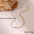 Detail van de minimalistische tweekleurige slangenketting met knoop van 45 plus 5cm - Tweekleurige Dubbellaagse Knoop Slangenketting Halsketting (NMSN-J519-2)