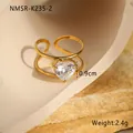Detailansicht des 18K vergoldeten Doppelrings mit großem herzförmigen Zirkonia-Stein - Herz Zirkonia Stil (NMSR-K235-2)