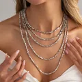 Collier élégant multicouche avec perles carrées CCB argentées pour un style minimaliste chic - Argent (0088)