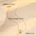 Λεπτομέρεια χρυσής αλυσίδας 47cm με στρογγυλό μενταγιόν από κυβική ζιρκονία - Χρυσός 18K
