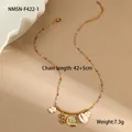Dettaglio collana a tema marino con conchiglie, stelle marine e perline colorate - Collana Conca Verde (NMSN-F422-1) / Oro 18K