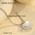 Details der silbernen Herzkette mit Schlangenkette, Maße 3,1x2,5 cm und 41+5 cm Länge - 18K Reinheit / Stahlfarbenes Herz (NMSN-E3510-2)