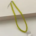 Handgefertigte Perlenkette mit olivgrünen Achatperlen und klarem Wassertropfen Kristallanhänger - Wassertropfen-Anhänger (V-31) / 6mm / Transparent