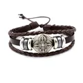 Verstellbares mehrlagiges Lederarmband mit Vintage-Silberkreuz-Schild-Anhänger - Braun
