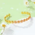 Bracelet marguerite chic en titane doré avec émail rose pour un look féminin doux - Bracelet Fleur Couleur Chair
