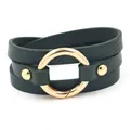 Donkergroene meerlagige lederen wikkelarmband met gepolijste gouden ring en studs - Donkergroen
