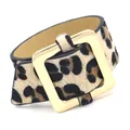 Brazalete ancho para mujer con estampado de leopardo y hebilla dorada pulida - Café Claro