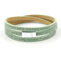 Meerlaagse mintgroene leren armband met gravure en magnetische sluiting voor vrouwen - Lichtgroen