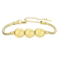 Détail du bracelet chaîne serpent plaqué or avec trois perles gravées du chiffre deux - Chiffre 2 / Or