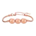 Détail d'un bracelet maille serpent en or rose avec perles gravées du chiffre quatre - Chiffre 4 / Or rose