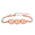 Détail du bracelet chaîne serpent or rose avec trois perles gravées du chiffre 6 - Chiffre 6 / Or rose